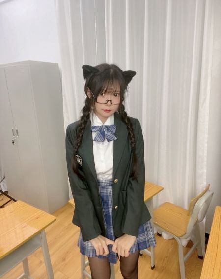 不期而至